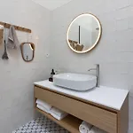 4 Bedroom Luxury - Riverside & Beachside Esposende