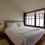 Villa 4 Bedroom Luxury - Riverside & Beachside