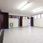 Villa 4 Bedroom Luxury - Riverside & Beachside Esposende