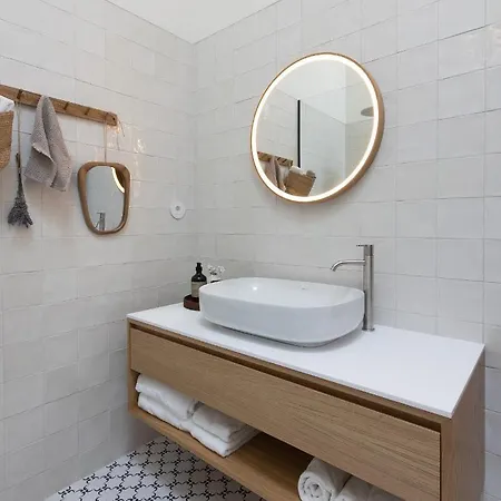 4 Bedroom Luxury - Riverside & Beachside 埃斯波森迪
