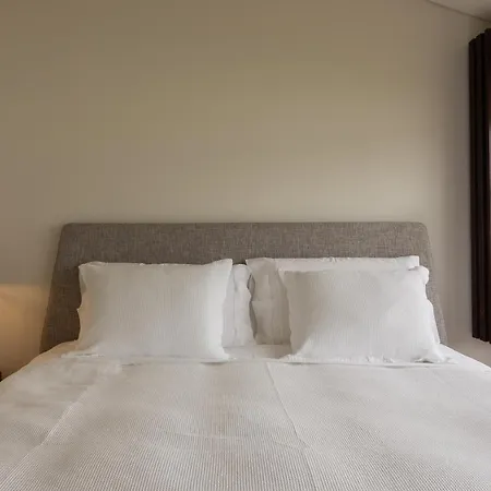 4 Bedroom Luxury - Riverside & Beachside 别墅