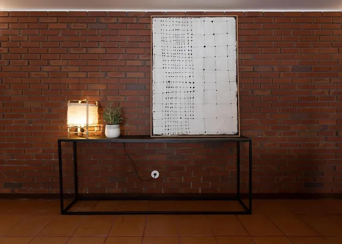 Villa 4 Bedroom Luxury - Riverside & Beachside