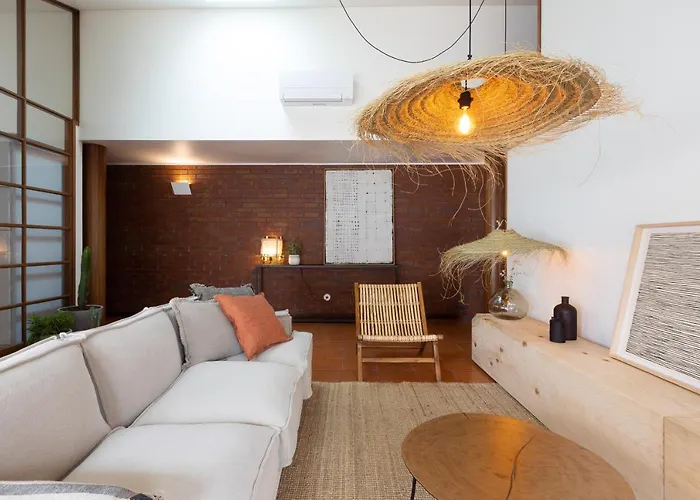 4 Bedroom Luxury - Riverside & Beachside Esposende