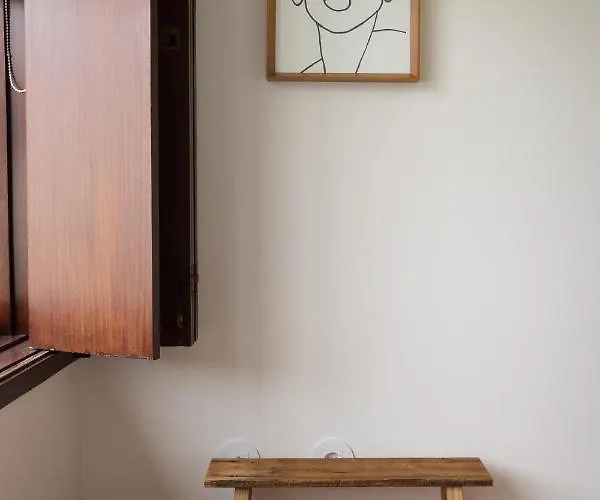 4 Bedroom Luxury - Riverside & Beachside Villa